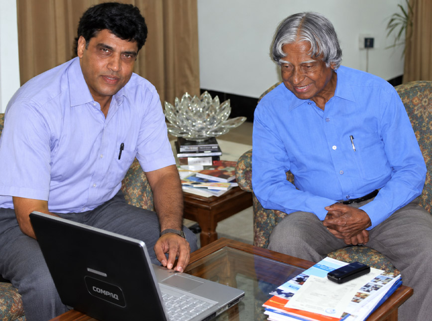 Powai Labs presents to Dr APJ Abdul Kalam