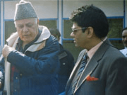 Jenab Dr. Farooq Abdullha, former Chief Minister J&K, with Reapan Tikoo of Powai Labs.